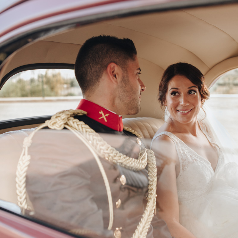 No os encanta el coche de esta parejaza?? #avenoirfotografia #wedding #bodaenmurcia #classiccar #fotografosmurcia